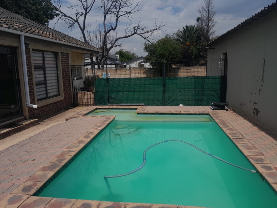 To Let 1 Bedroom Property for Rent in Arcon Park Gauteng