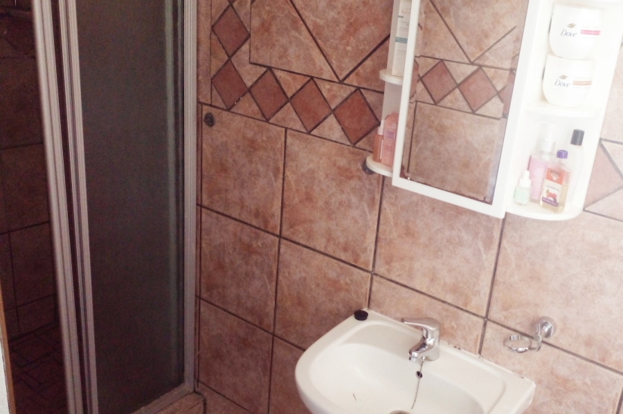 2 Bedroom Property for Sale in Sharonlea Gauteng