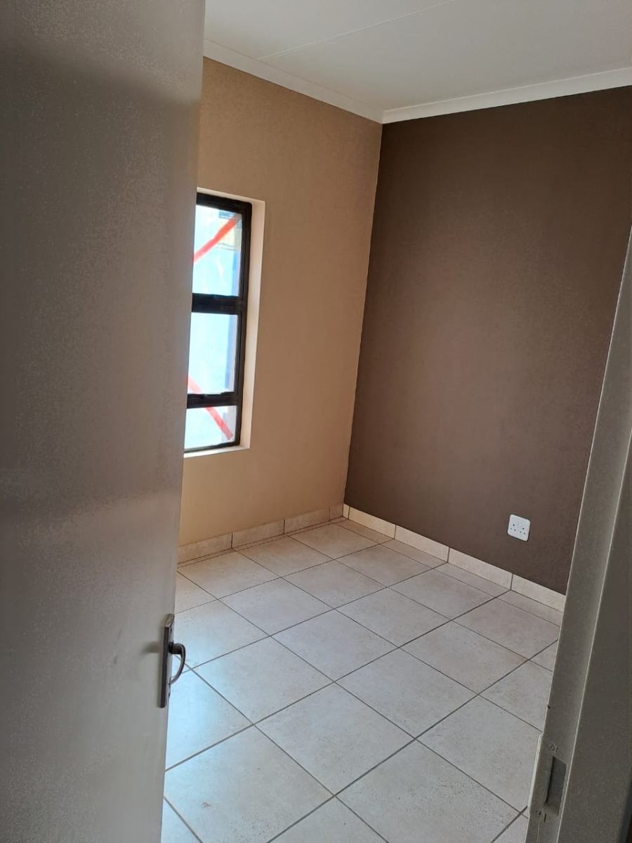 To Let 3 Bedroom Property for Rent in Riversdale Gauteng