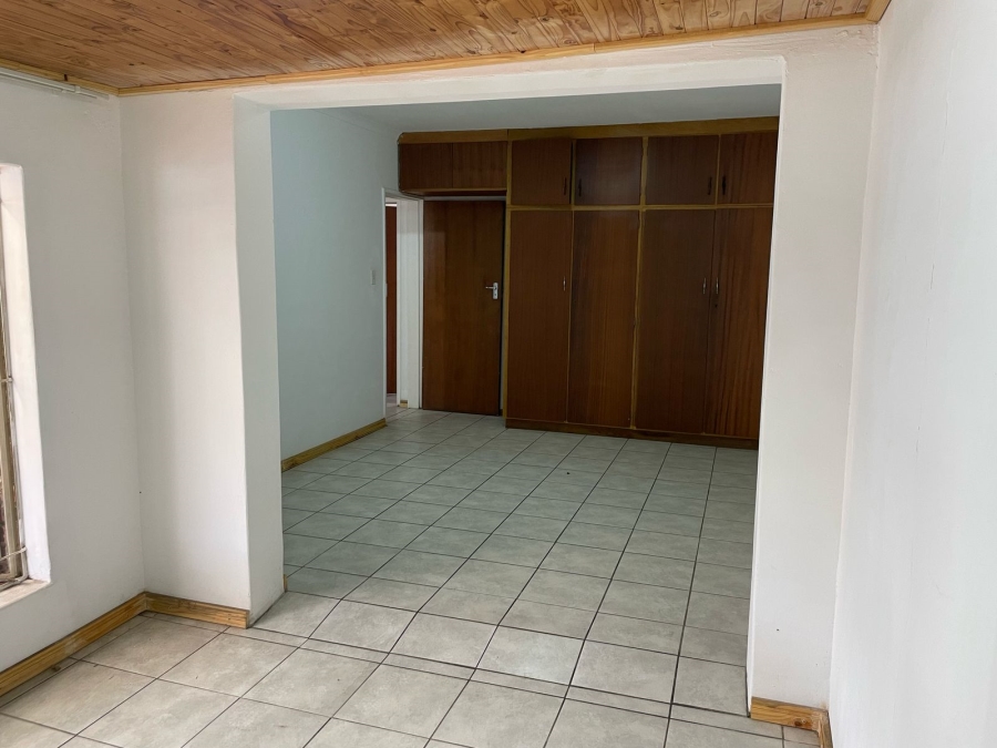 To Let 2 Bedroom Property for Rent in Duncanville Gauteng