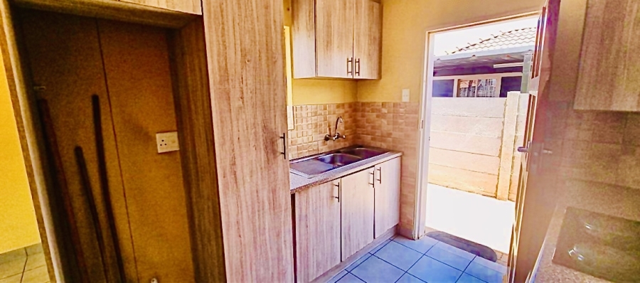 3 Bedroom Property for Sale in Albertsdal Gauteng