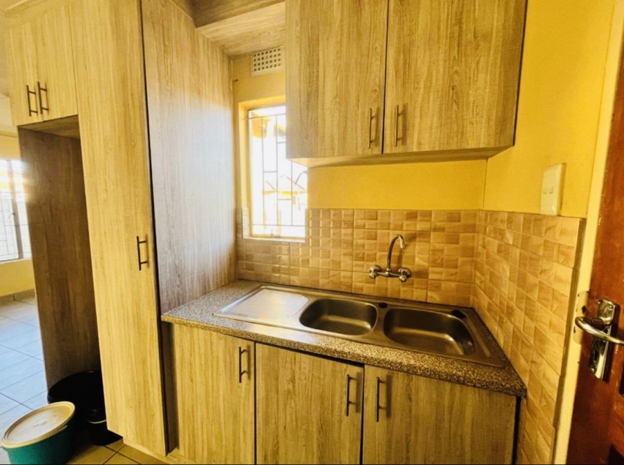 3 Bedroom Property for Sale in Albertsdal Gauteng