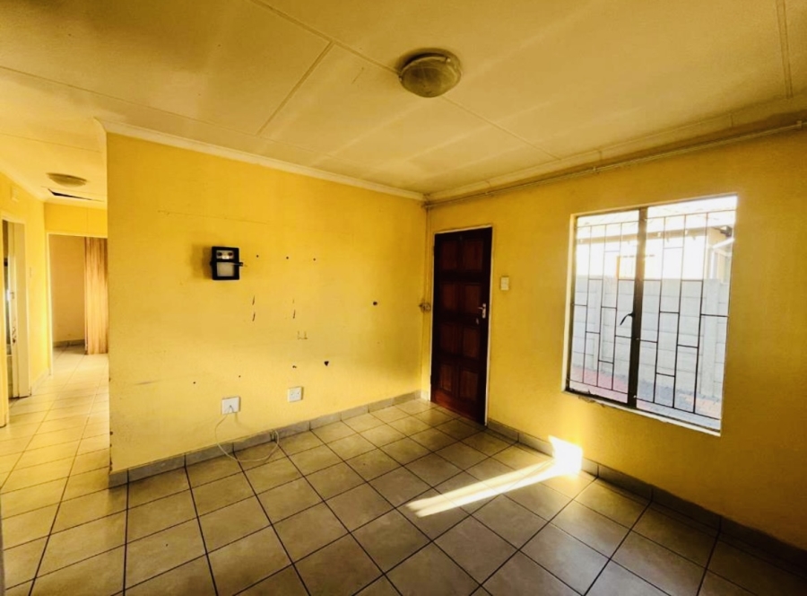 3 Bedroom Property for Sale in Albertsdal Gauteng