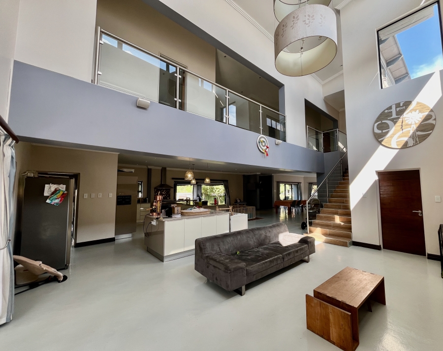 5 Bedroom Property for Sale in Newmark Estate Gauteng