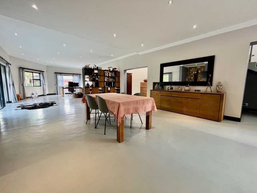 5 Bedroom Property for Sale in Newmark Estate Gauteng