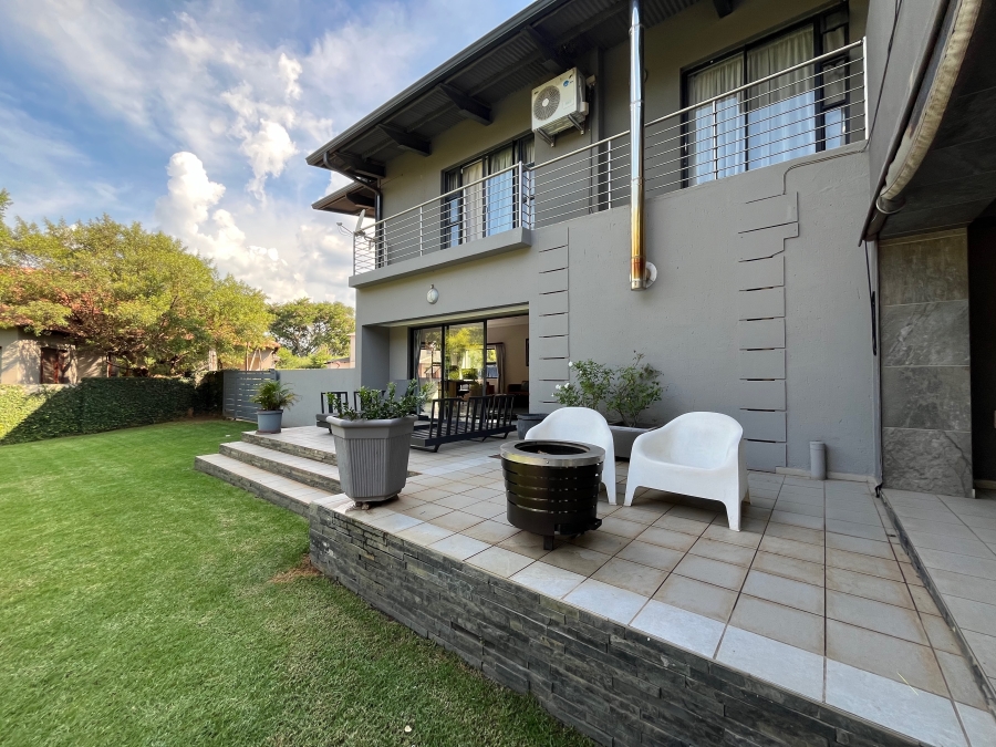 5 Bedroom Property for Sale in Newmark Estate Gauteng