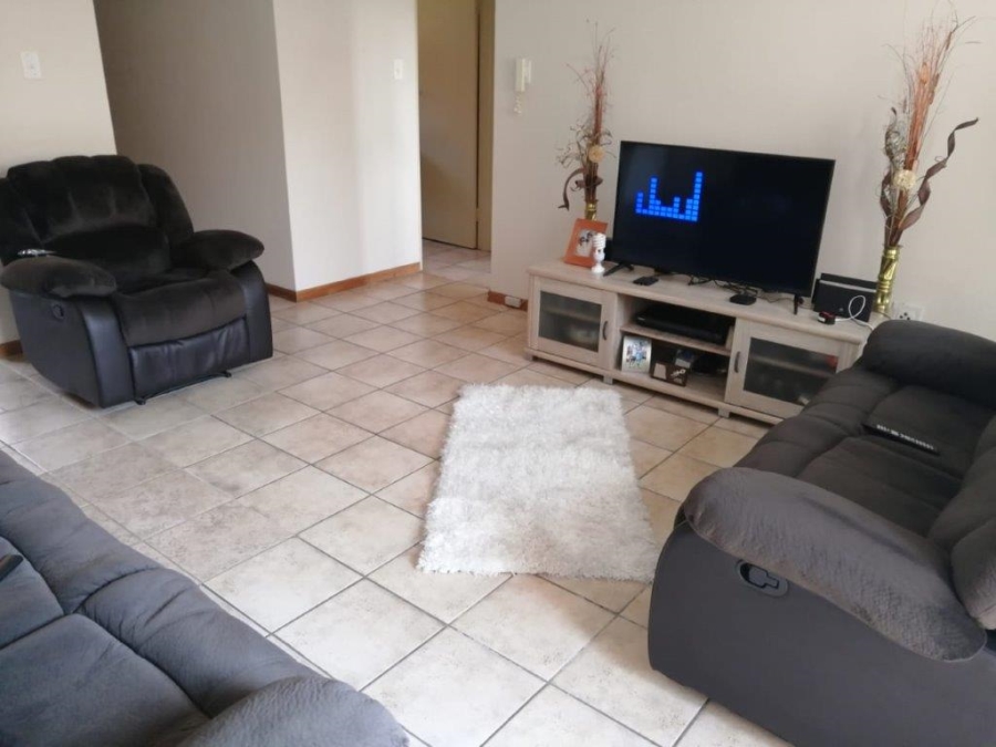 2 Bedroom Property for Sale in Montana Gauteng