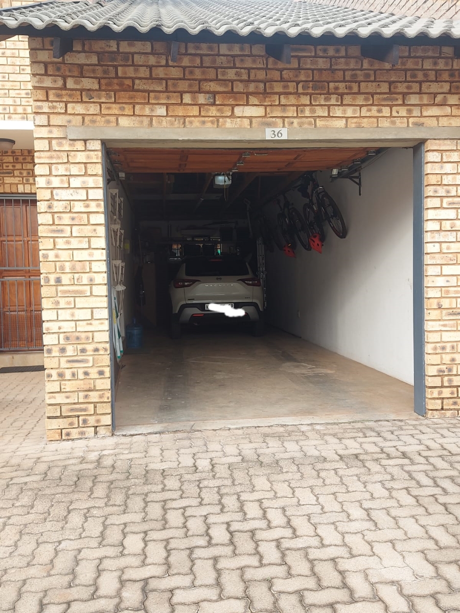 3 Bedroom Property for Sale in Riversdale Gauteng