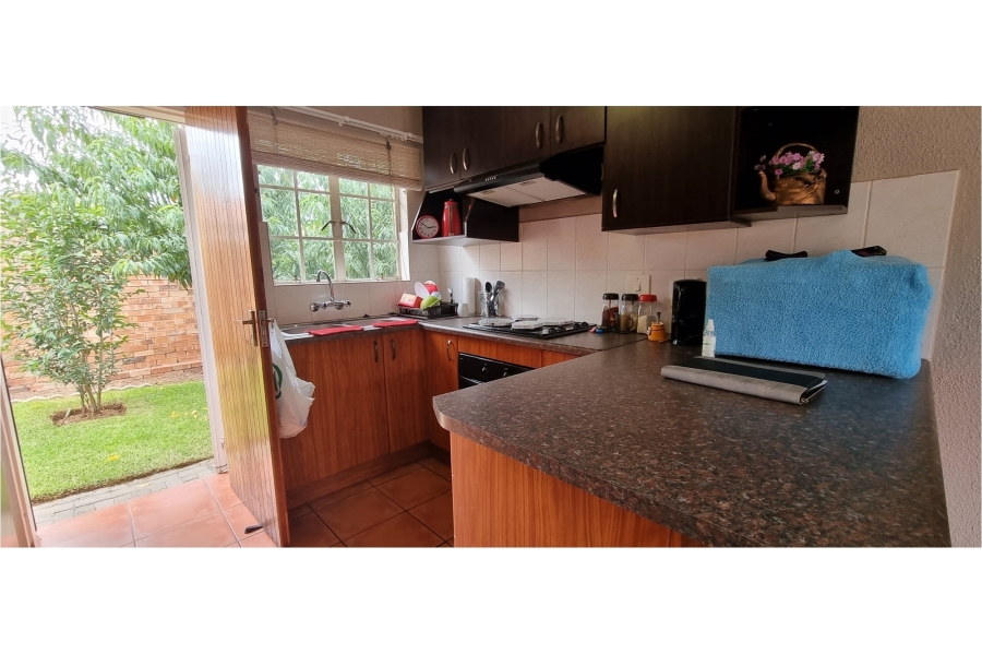 To Let 2 Bedroom Property for Rent in Wilgeheuwel Gauteng