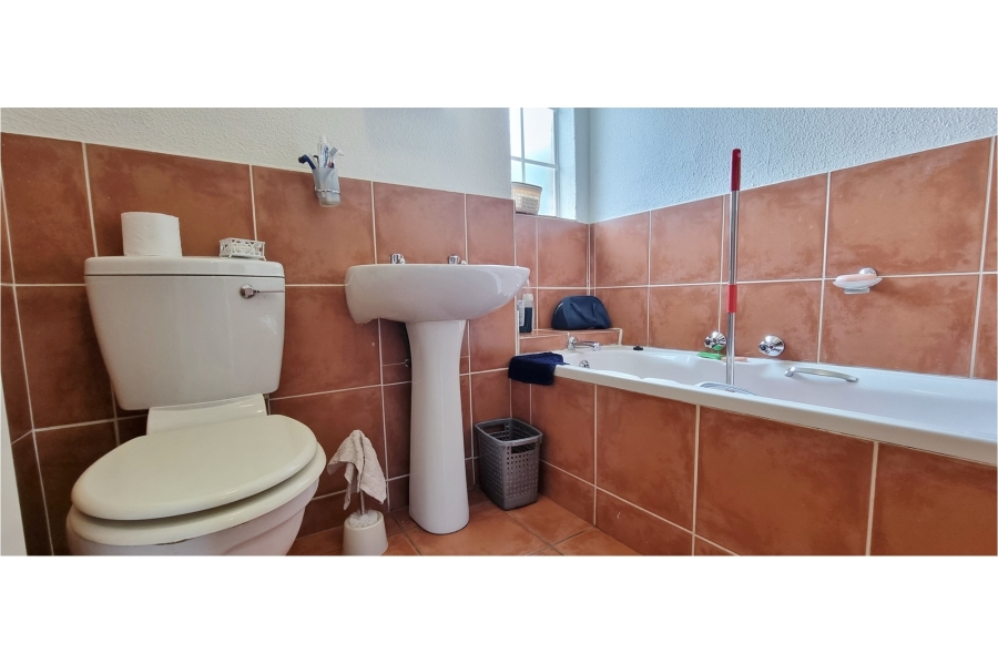 To Let 2 Bedroom Property for Rent in Wilgeheuwel Gauteng