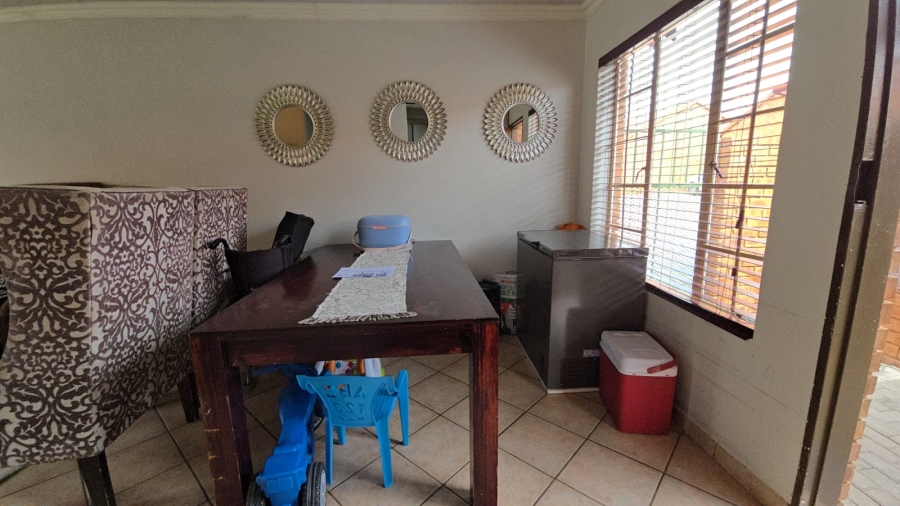 3 Bedroom Property for Sale in Annlin Gauteng