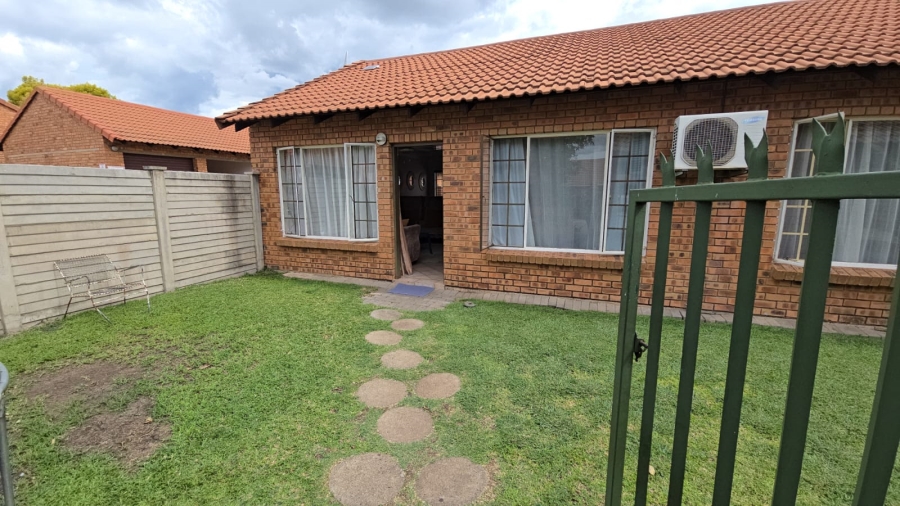 3 Bedroom Property for Sale in Annlin Gauteng