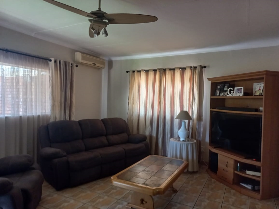 3 Bedroom Property for Sale in Duncanville Gauteng