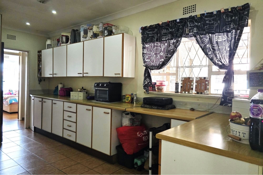 5 Bedroom Property for Sale in Allen Grove Gauteng