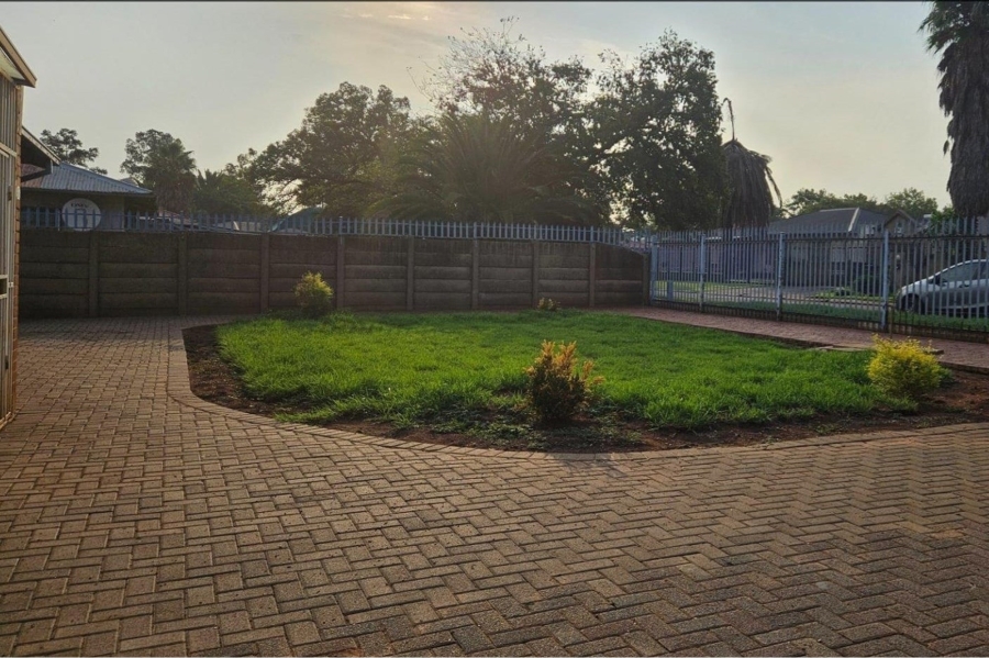 3 Bedroom Property for Sale in Vanderbijlpark CW 1 Gauteng