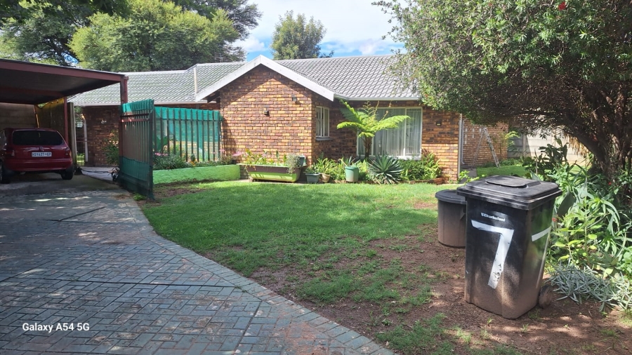 3 Bedroom Property for Sale in Atlas Gauteng