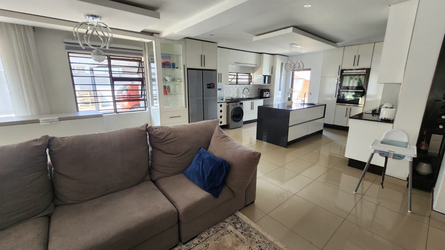 4 Bedroom Property for Sale in Doornpoort Gauteng