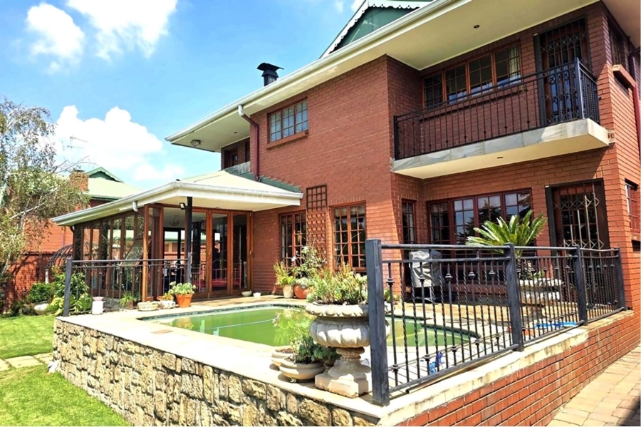 3 Bedroom Property for Sale in Lakefield Gauteng