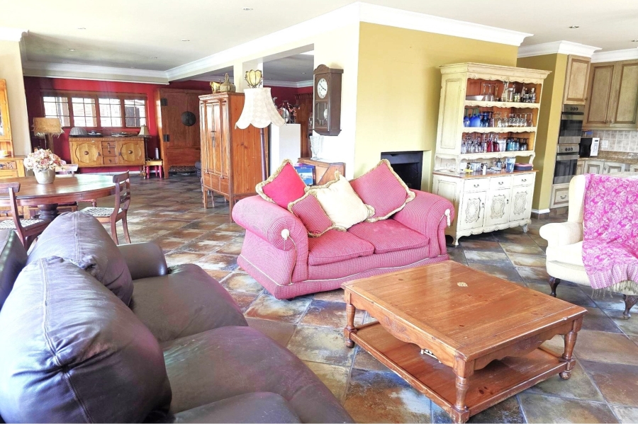 3 Bedroom Property for Sale in Lakefield Gauteng