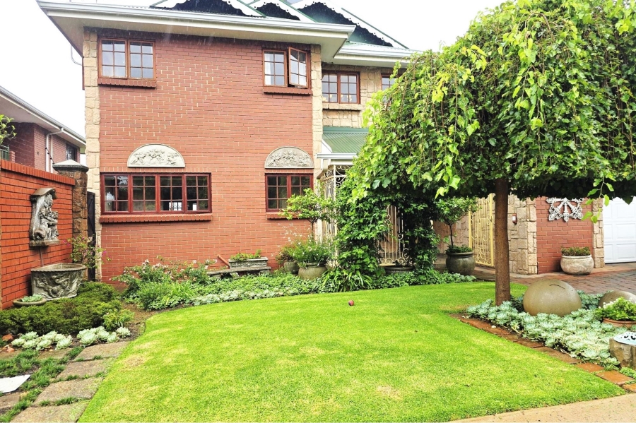 3 Bedroom Property for Sale in Lakefield Gauteng