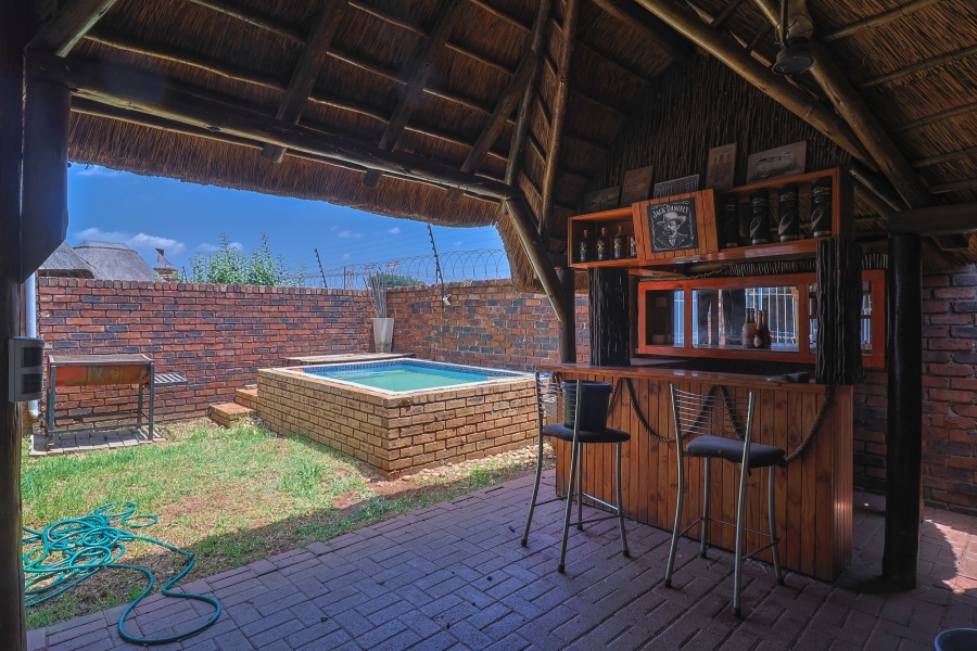 To Let 2 Bedroom Property for Rent in Mayberry Park Gauteng