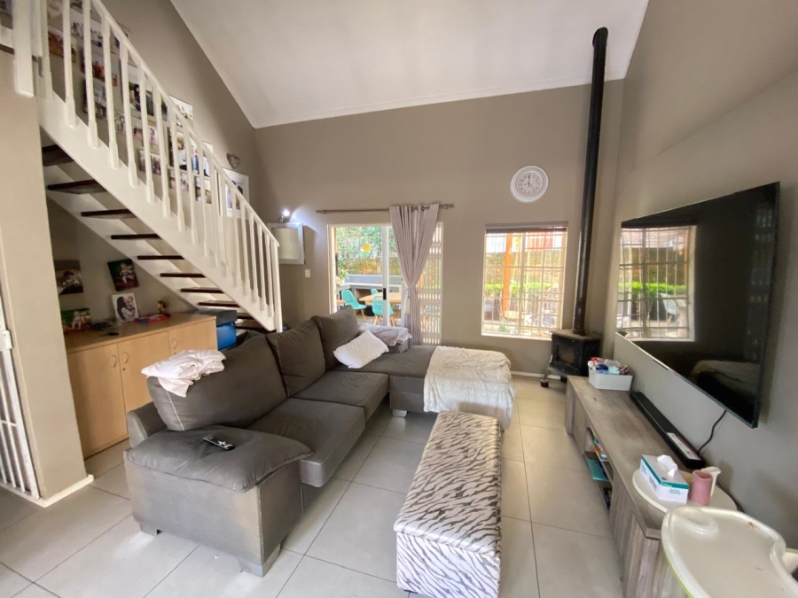 To Let 3 Bedroom Property for Rent in Faerie Glen Gauteng