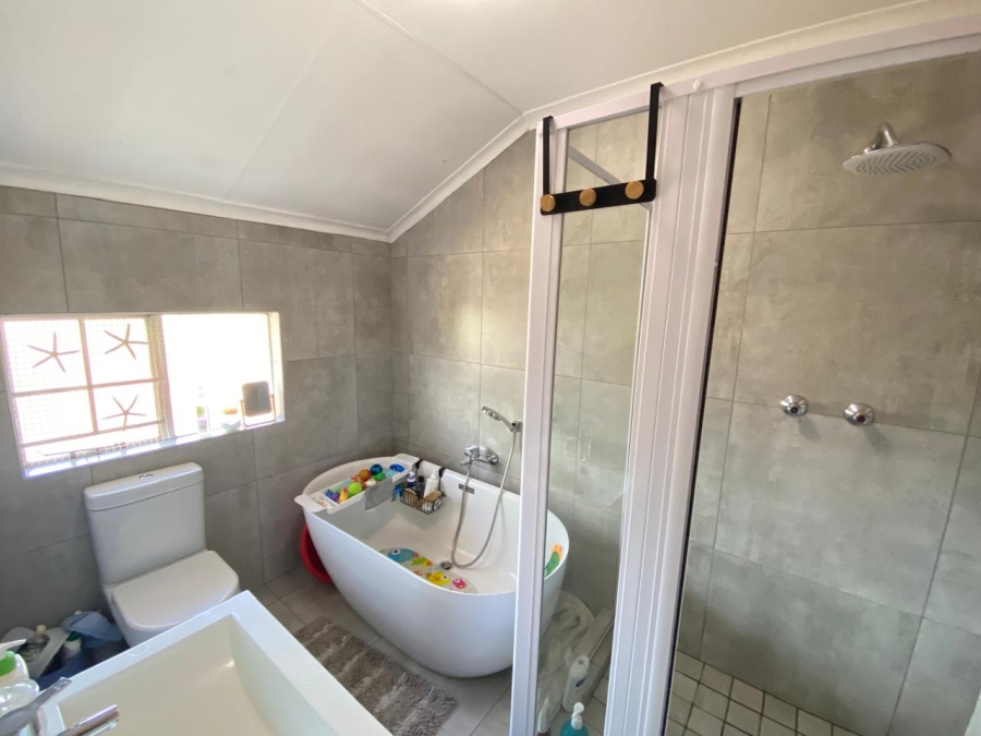 To Let 3 Bedroom Property for Rent in Faerie Glen Gauteng