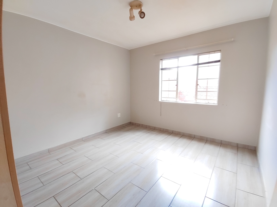 2 Bedroom Property for Sale in Montana Gauteng