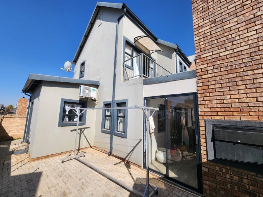 4 Bedroom Property for Sale in Montana Gauteng