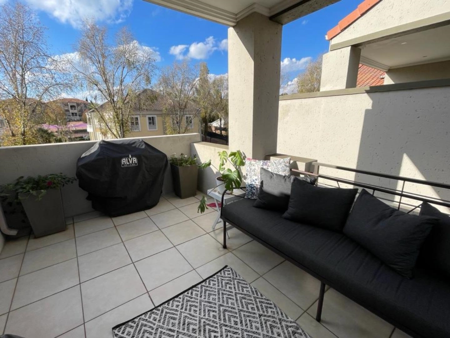 2 Bedroom Property for Sale in Sunninghill Gauteng