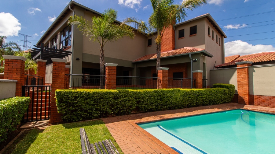 2 Bedroom Property for Sale in Bedfordview Gauteng