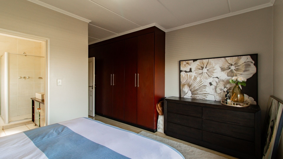 2 Bedroom Property for Sale in Bedfordview Gauteng