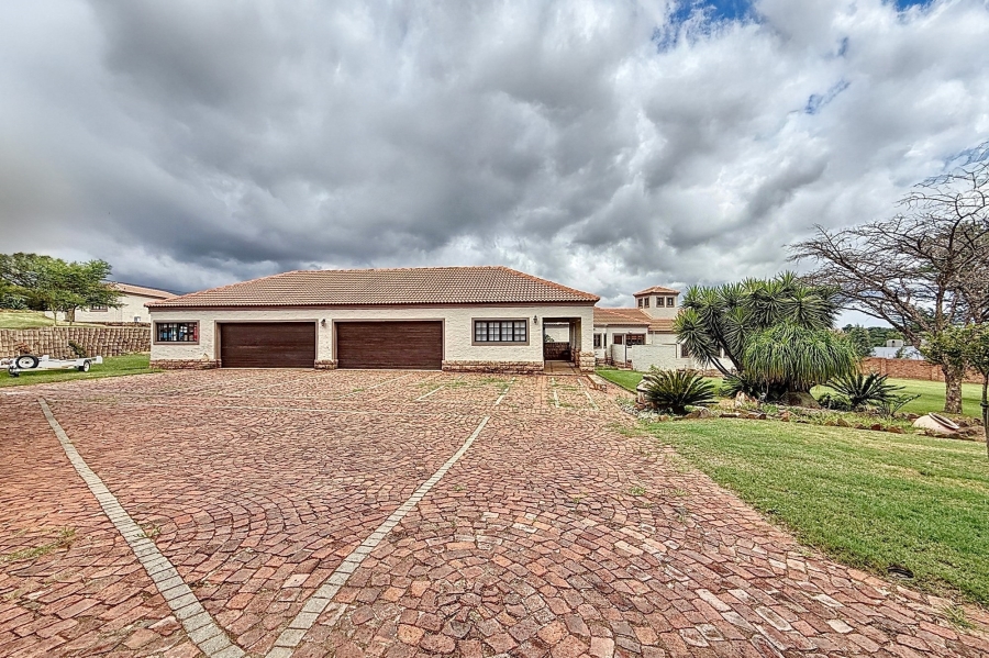 4 Bedroom Property for Sale in Mooikloof Equestrian Estate Gauteng