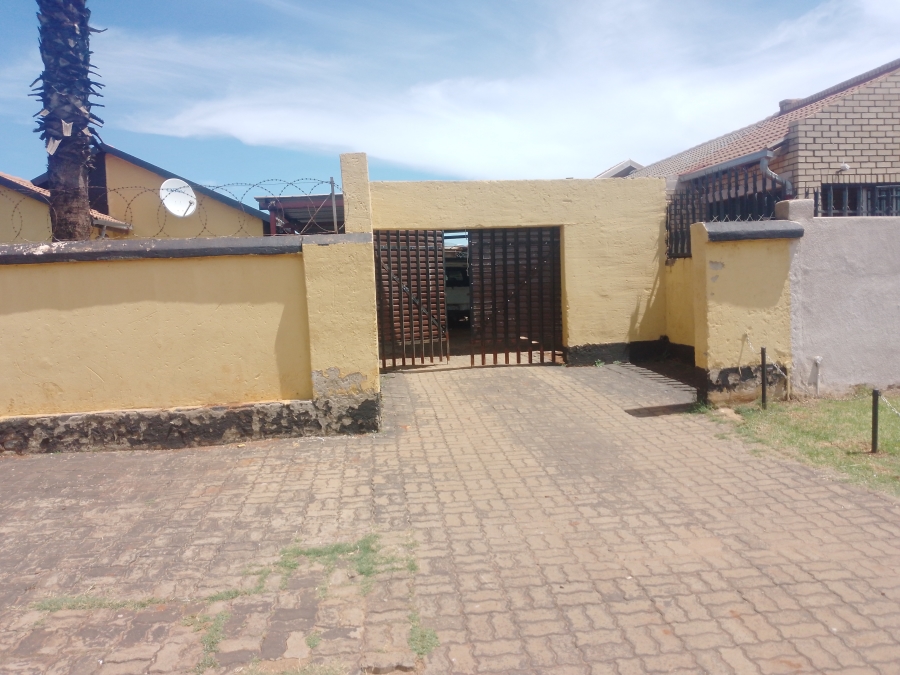 4 Bedroom Property for Sale in Villa Liza Gauteng