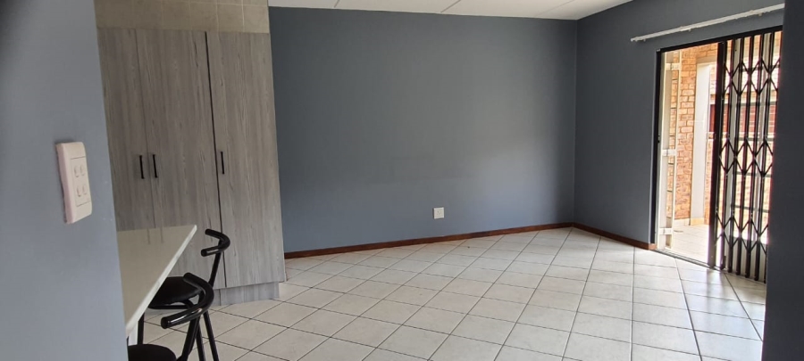 2 Bedroom Property for Sale in Pebble Creek Gauteng