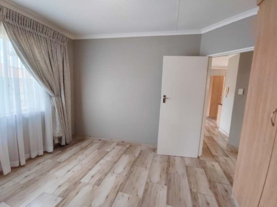 To Let 2 Bedroom Property for Rent in Montana Gauteng