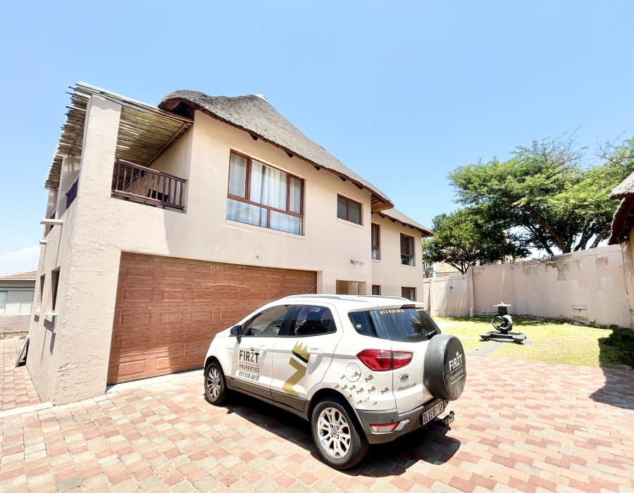 To Let 5 Bedroom Property for Rent in Willaway Gauteng