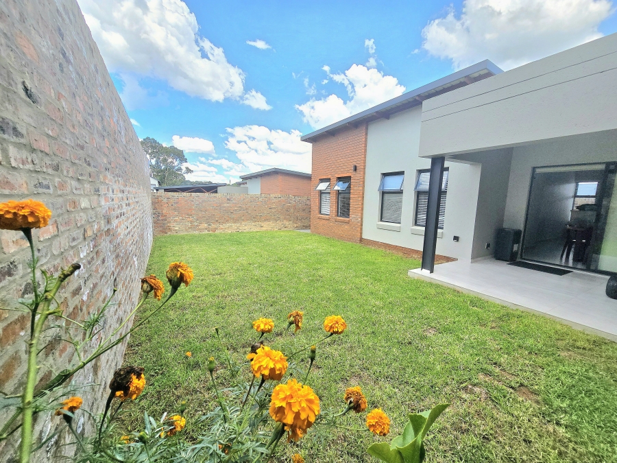 To Let 2 Bedroom Property for Rent in Carlswald Estate Gauteng