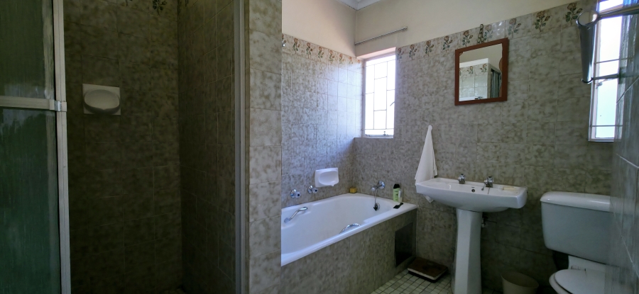 3 Bedroom Property for Sale in Faerie Glen Gauteng