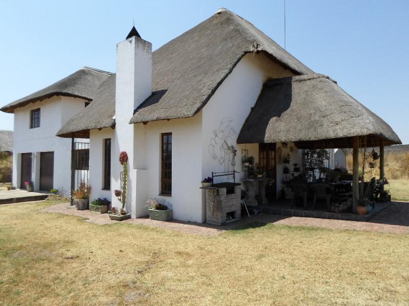 4 Bedroom Property for Sale in Mnandi Gauteng