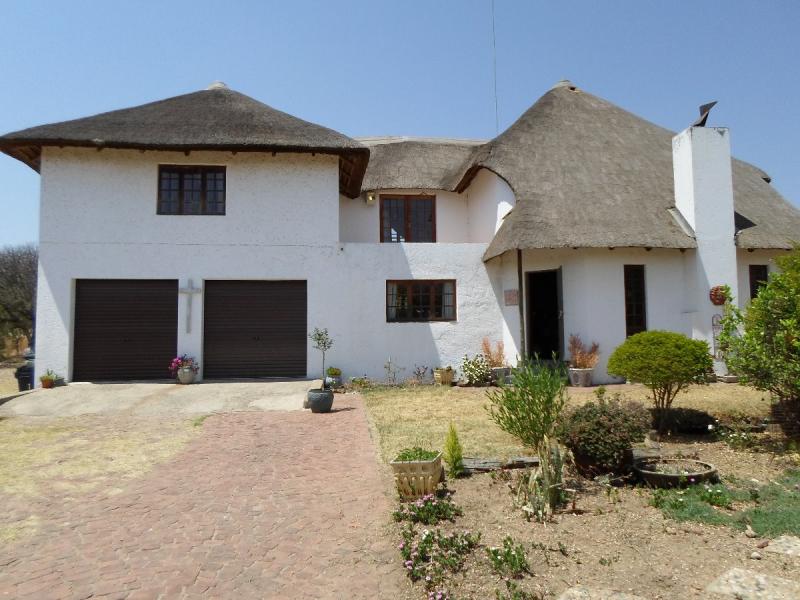 4 Bedroom Property for Sale in Mnandi Gauteng