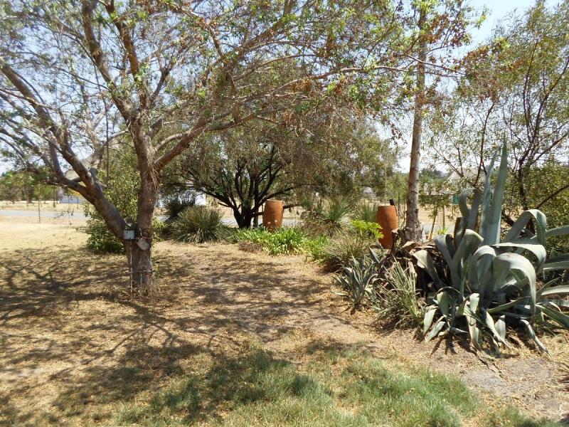 4 Bedroom Property for Sale in Mnandi Gauteng