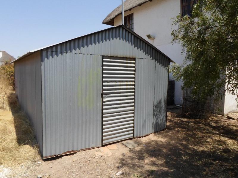 4 Bedroom Property for Sale in Mnandi Gauteng