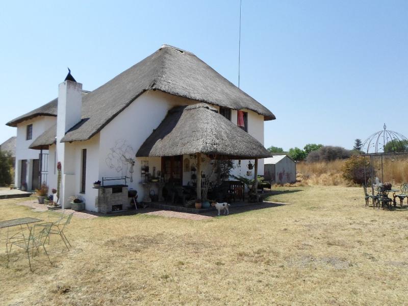 4 Bedroom Property for Sale in Mnandi Gauteng