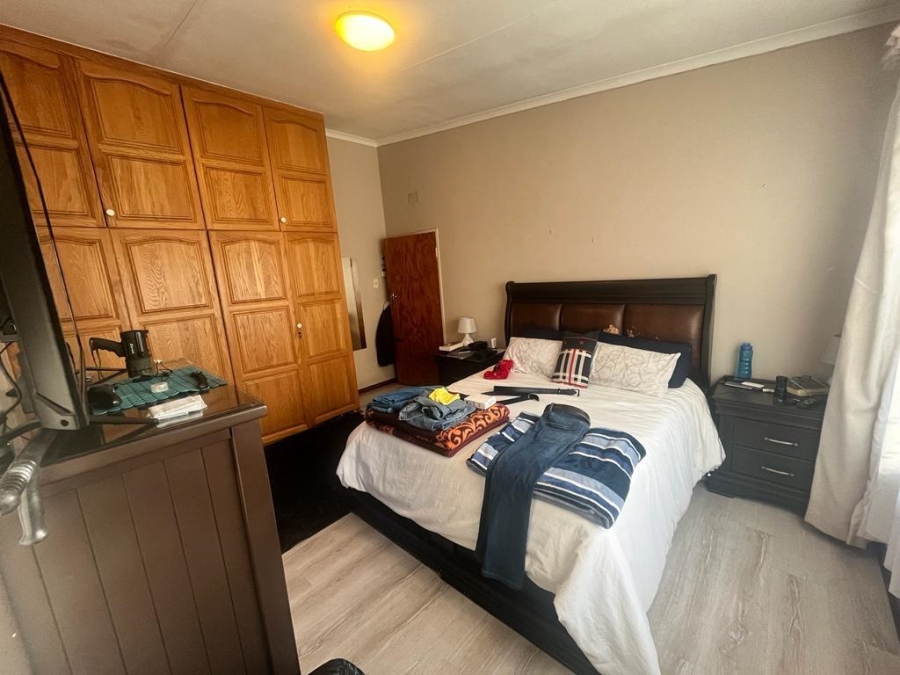 4 Bedroom Property for Sale in Valhalla Gauteng