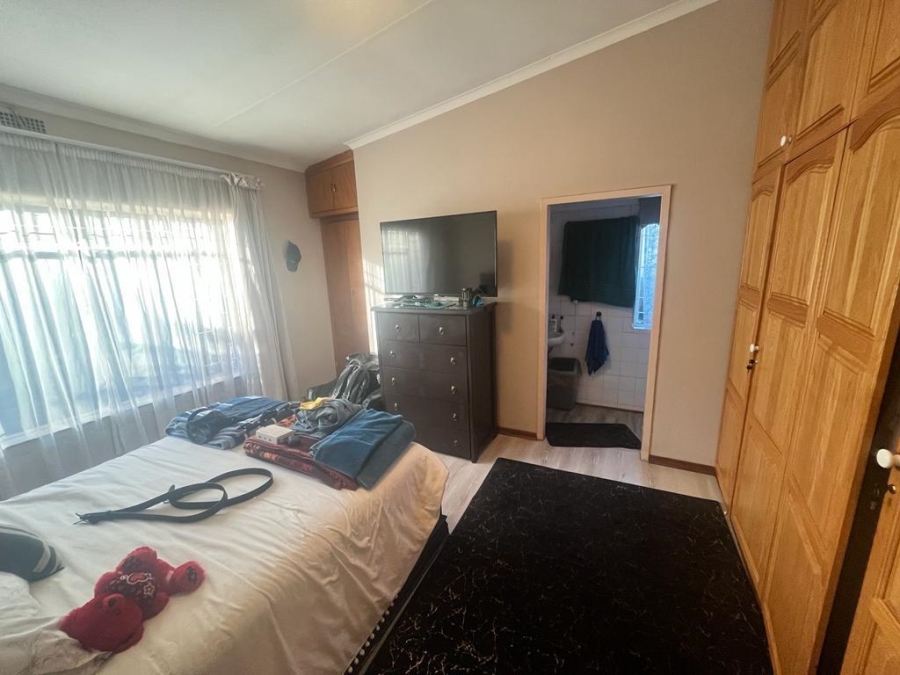4 Bedroom Property for Sale in Valhalla Gauteng