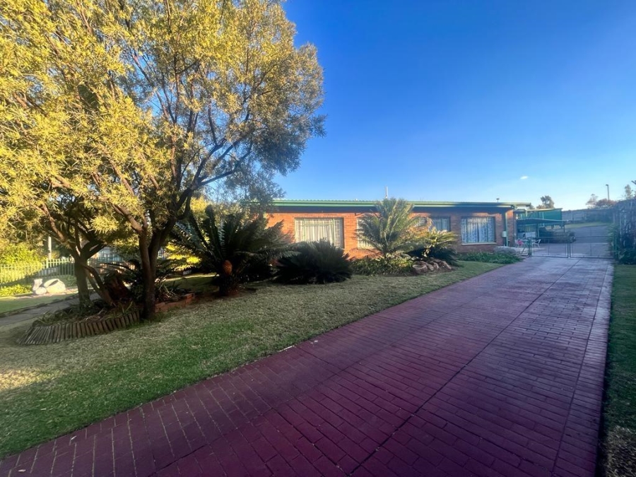 4 Bedroom Property for Sale in Valhalla Gauteng