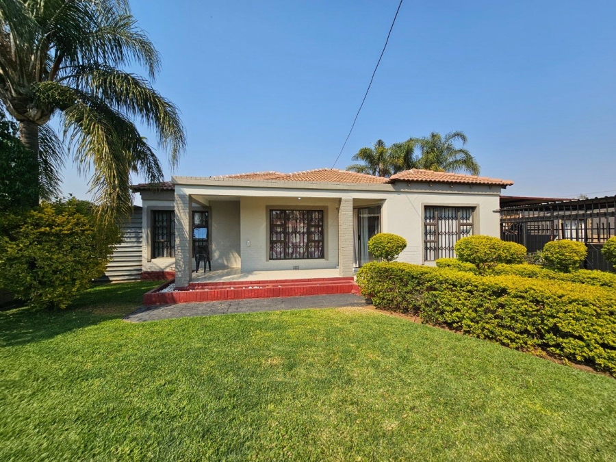 5 Bedroom Property for Sale in Booysens Gauteng