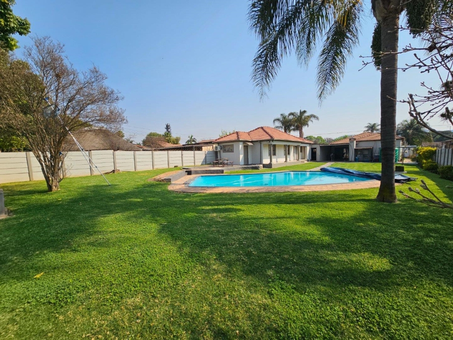 5 Bedroom Property for Sale in Booysens Gauteng