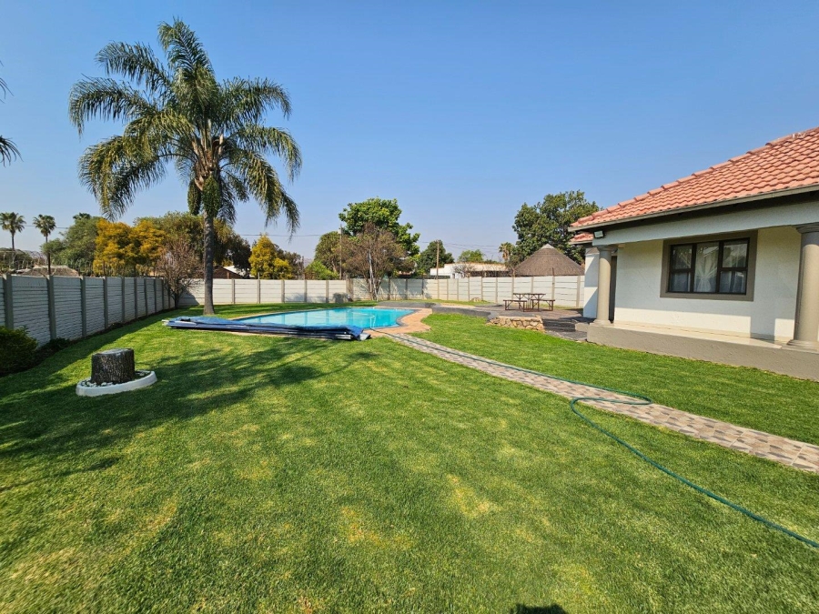 5 Bedroom Property for Sale in Booysens Gauteng